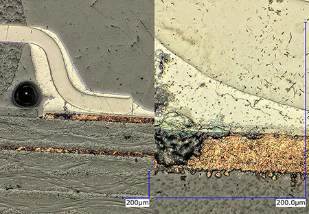观察of solder cracks on an IC cross section (left: 150x/right: 1000x)